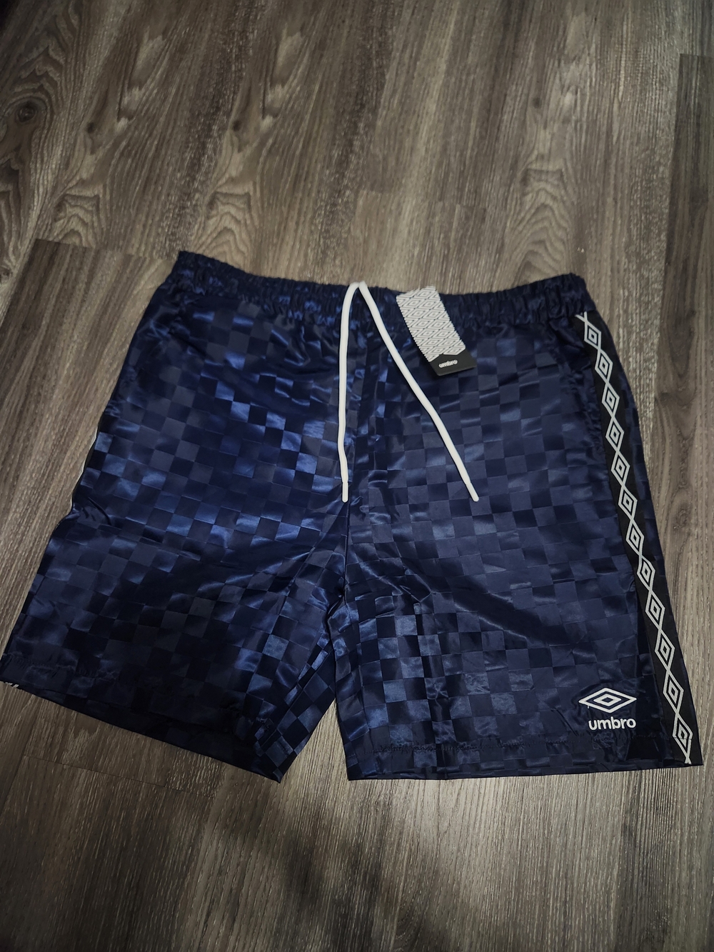 Umbro Men's Navy Checkered Athletic Shorts